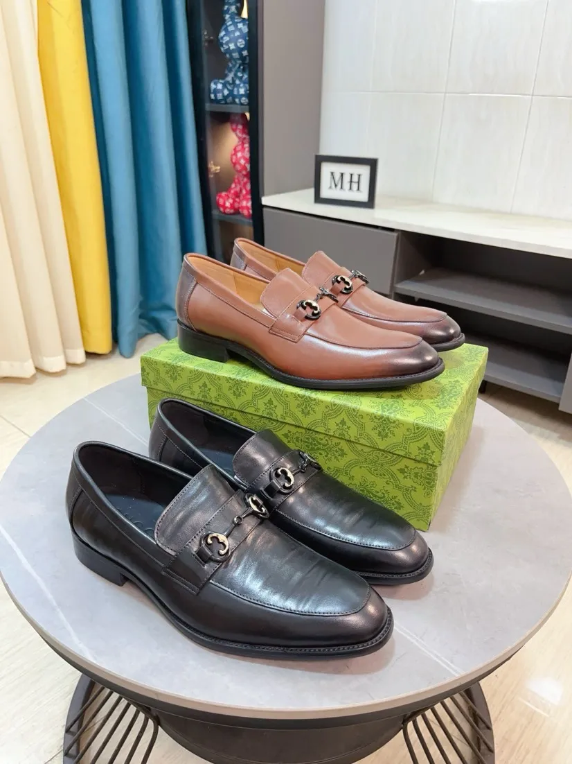 Men's shoes 💰500🌹🌹[GUCCI Gucci] A new style of formal men's leather shoes is coming ~ The original quality upper is made of Italian cowhide➕The leather is soft and delicate, comfortable and soft. The top layer of genuine leather, rubber wear-resistant outsole, the shoe shape is dignified and domineering, and the luxury charm is not concealed! The natural and free nouveau riche leads the trend. Code number: 38-44